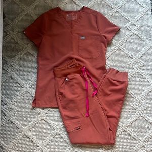 Figs Zamora Jogger and Caterina Top